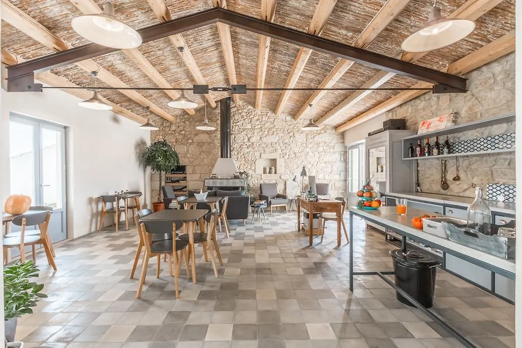 Country house Mangiabove Guest House Marina di Ragusa Italy